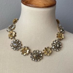 Ann Taylor Gold Metallic Floral Necklace NWT